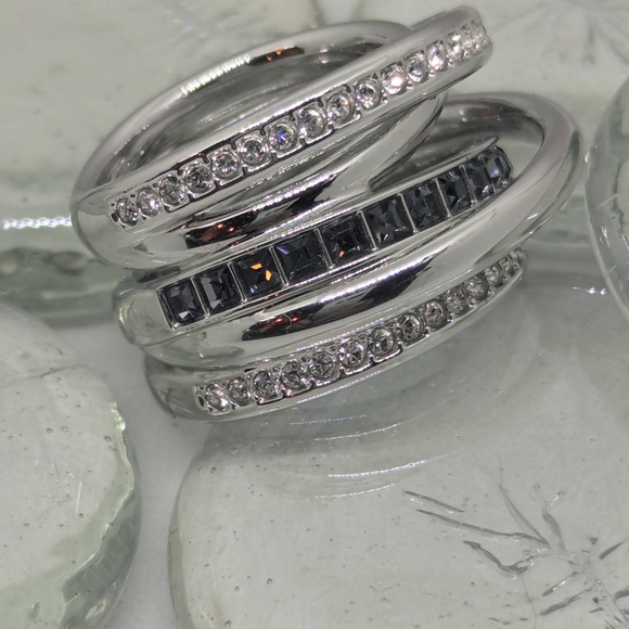 Swarovski Dynamic Crystal Ring - Picture 2 of 9